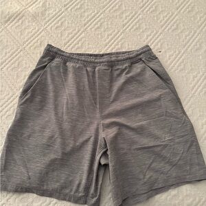 Lululemon Athletica Men's Gray Athletic Shorts -7inch